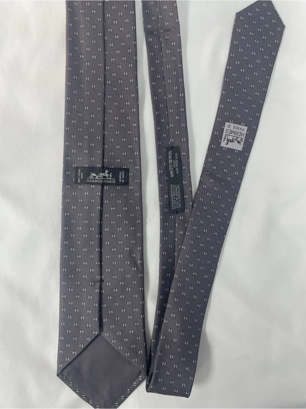 Hermes 100% Silk Gray Tie with Micro 'H' Motif “H TONNEAU” 606111 FA